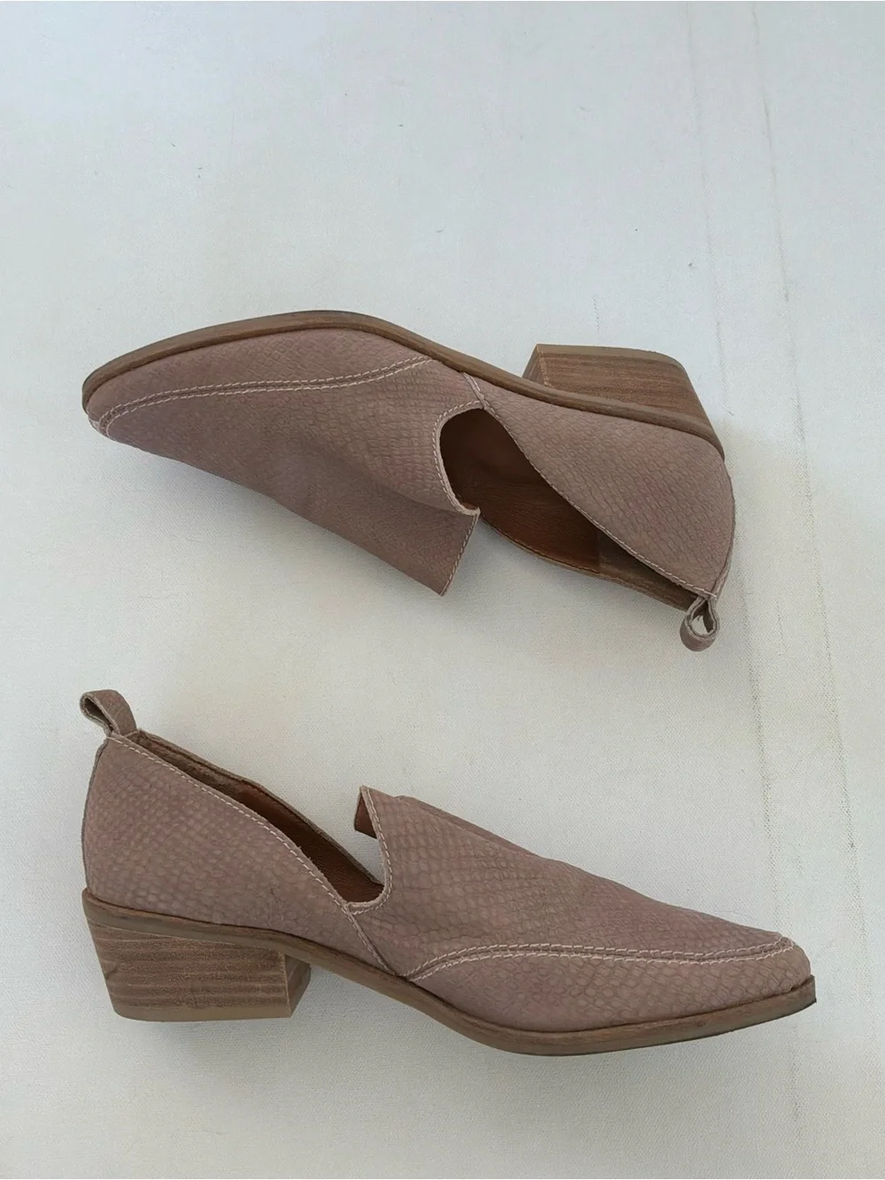 Lucky Brand Mahzan Blush Pink Leather Loafers Slip-On Shoes Women’s Size 7.5